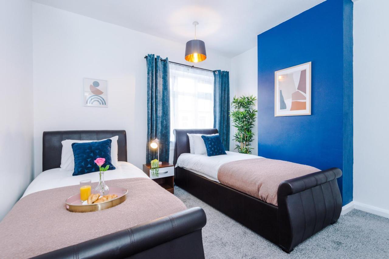 Harley House - Spacious Home With Free Netflix & Parking By Rocketbnb Coventry Exteriör bild