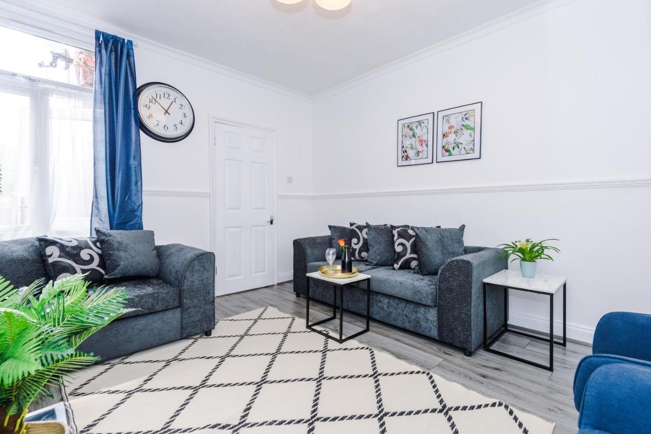 Harley House - Spacious Home With Free Netflix & Parking By Rocketbnb Coventry Exteriör bild