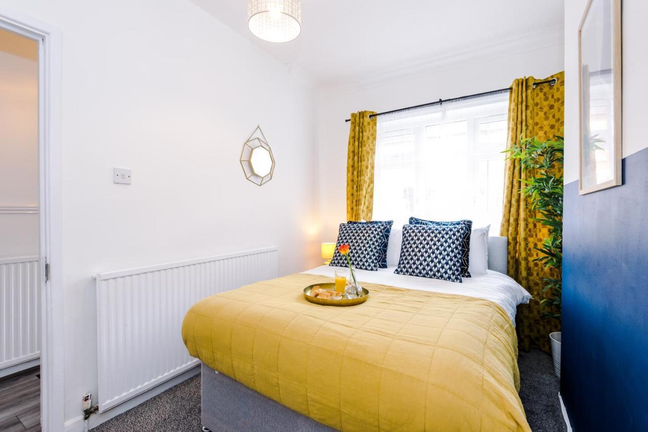 Harley House - Spacious Home With Free Netflix & Parking By Rocketbnb Coventry Exteriör bild