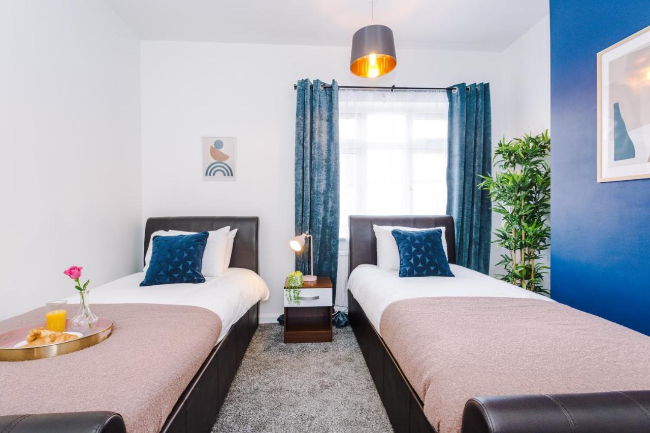 Harley House - Spacious Home With Free Netflix & Parking By Rocketbnb Coventry Exteriör bild