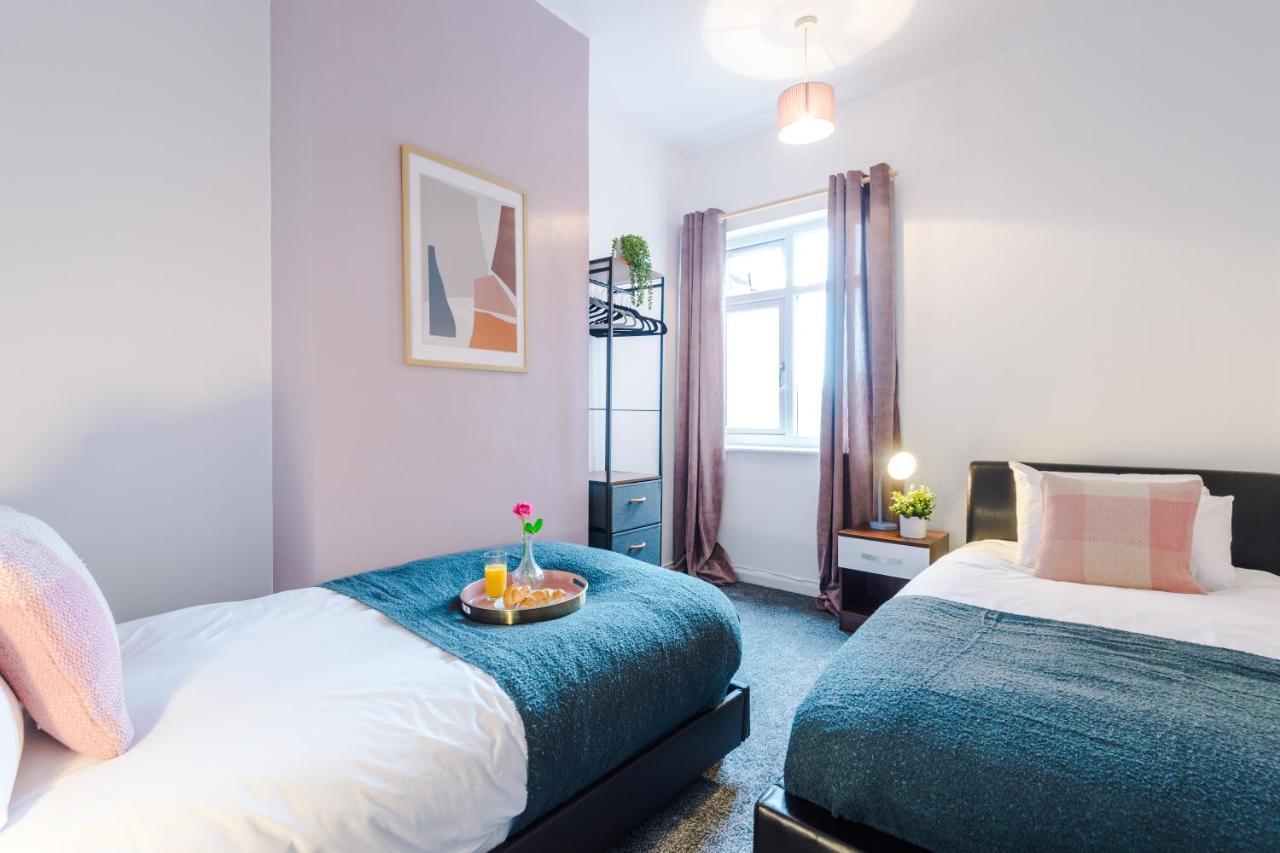 Harley House - Spacious Home With Free Netflix & Parking By Rocketbnb Coventry Exteriör bild