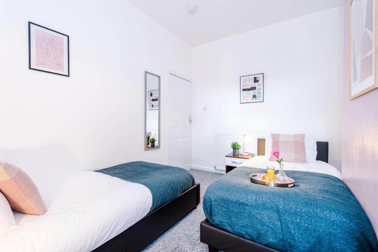 Harley House - Spacious Home With Free Netflix & Parking By Rocketbnb Coventry Exteriör bild