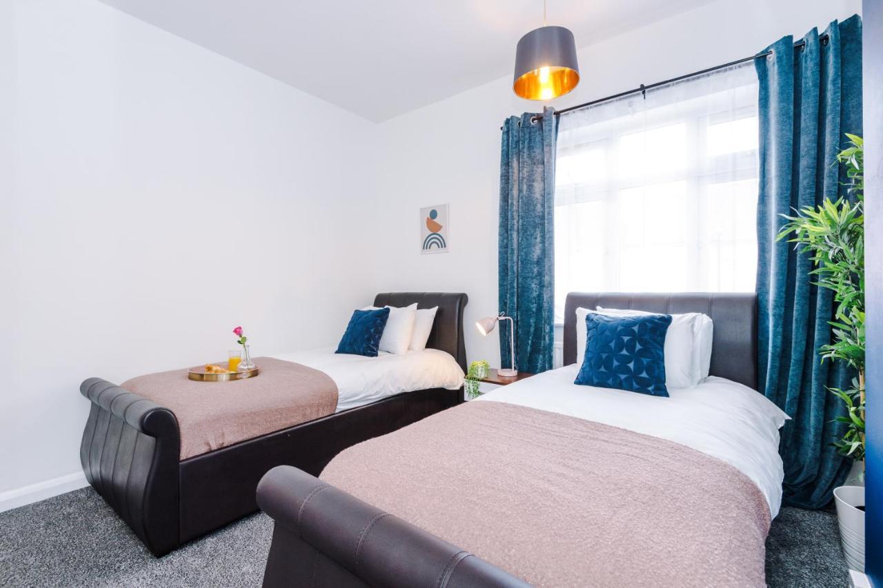 Harley House - Spacious Home With Free Netflix & Parking By Rocketbnb Coventry Exteriör bild